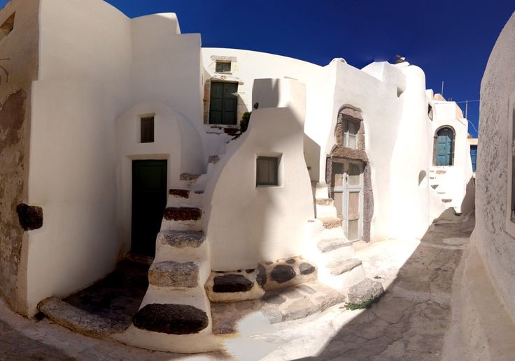 Experience Santorini Like a Local With Us !