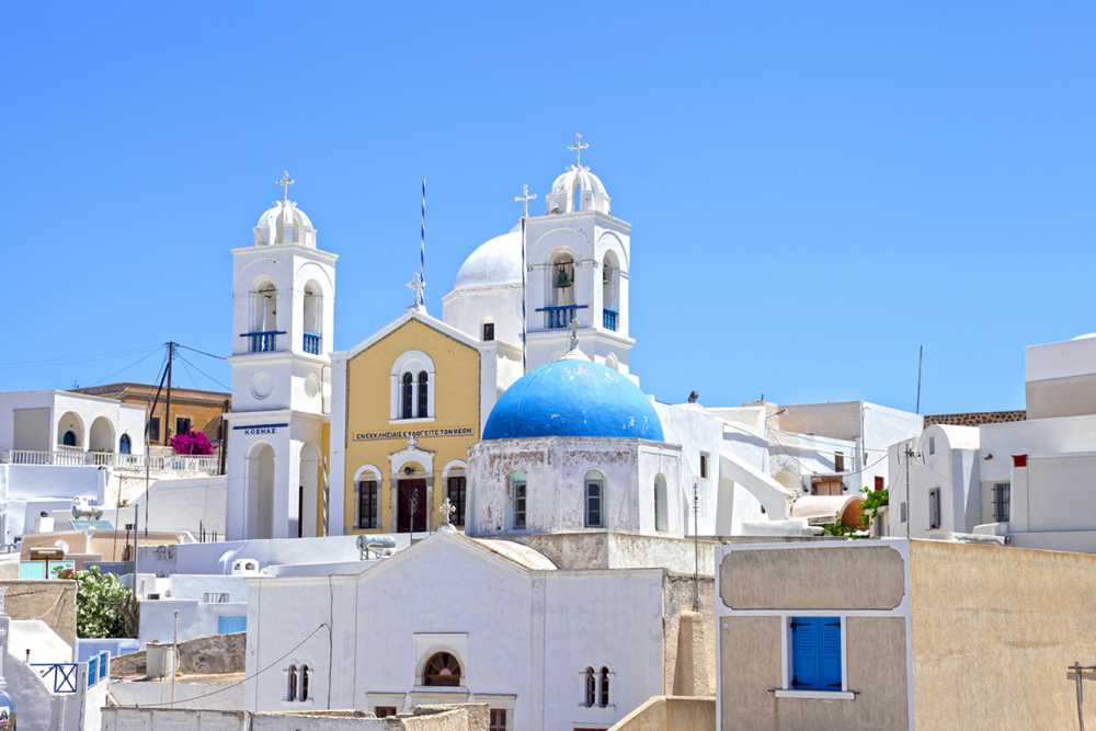 Experience Santorini Like a Local With Us !
