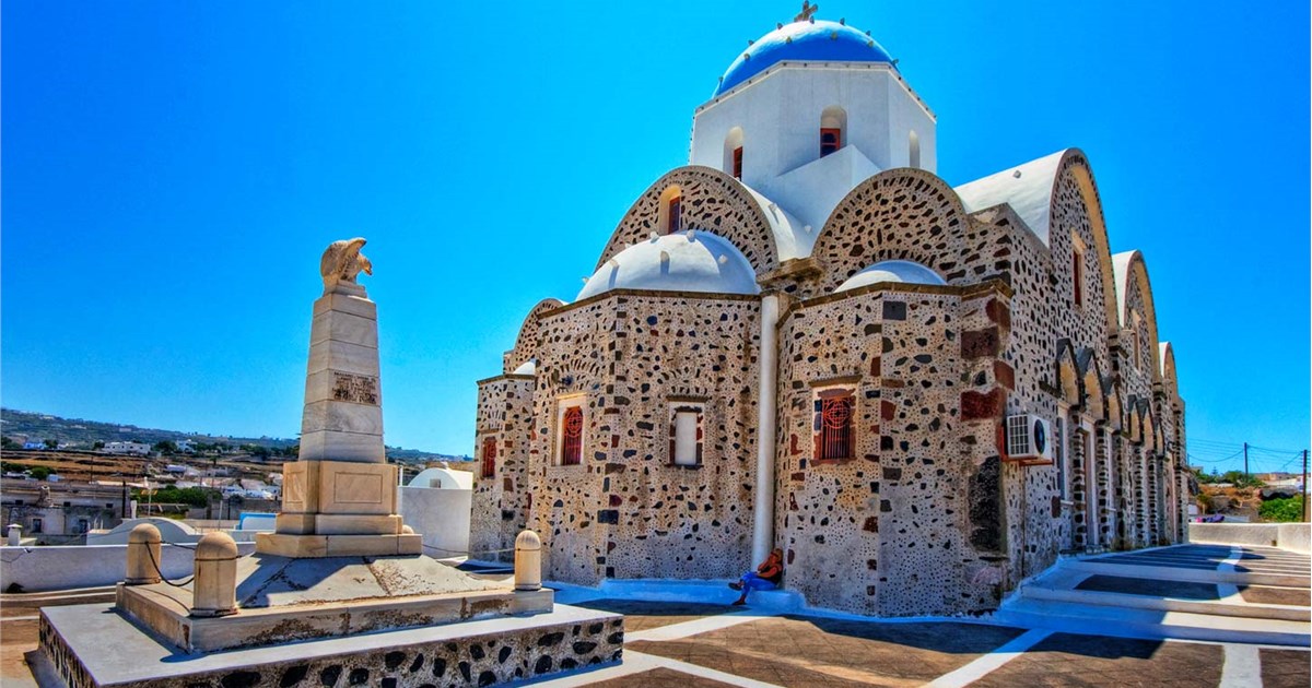 Experience Santorini Like a Local With Us !